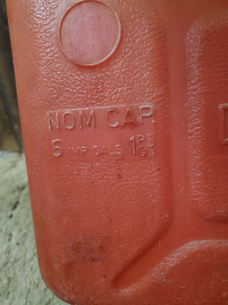 Red 5 gallons Gas Can - photo 5