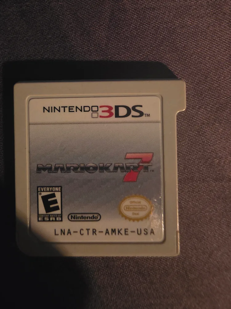 Mario Kart 7 Nintendo 3DS Game thumbnail