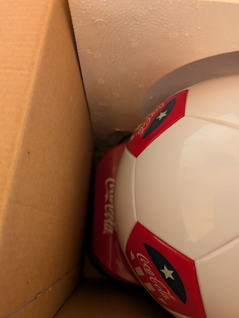 Coca-Cola Soccer Ball Cooler Thermoelectric - photo 3
