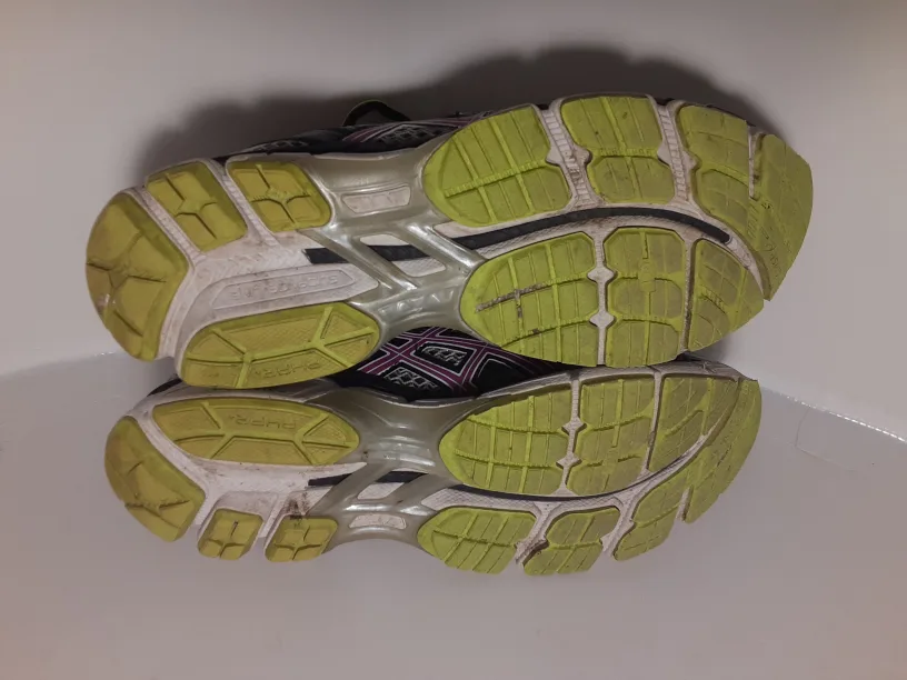 Asics GT-2000 Running Shoes | US W:8 image indicator(2)