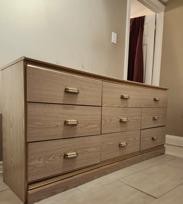 Large dresser unit thumbnail