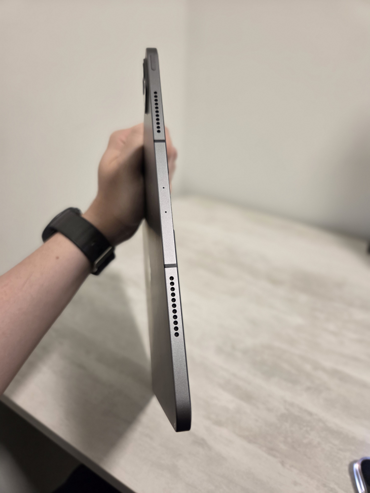 iPad Pro 12.9″ (5th Gen, M1) – 128GB – Wi‑Fi + Cellular - photo 3