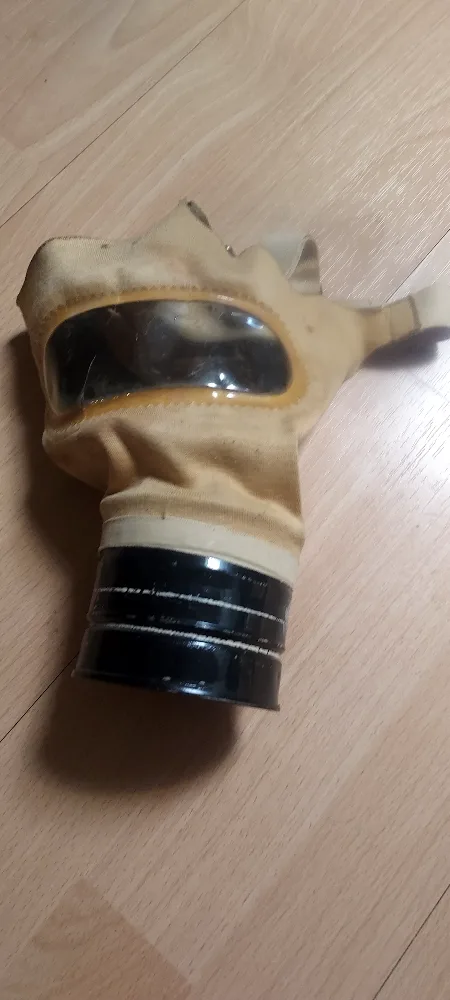 Vintage Gas Mask thumbnail