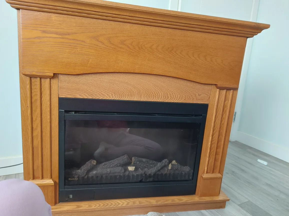 Muskoka Electric Fireplace with Remote thumbnail