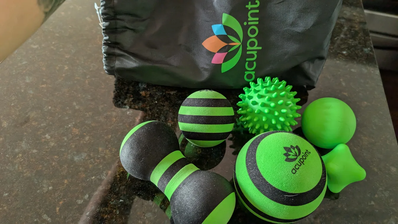 Acupoint Massage Ball Set with Bag thumbnail