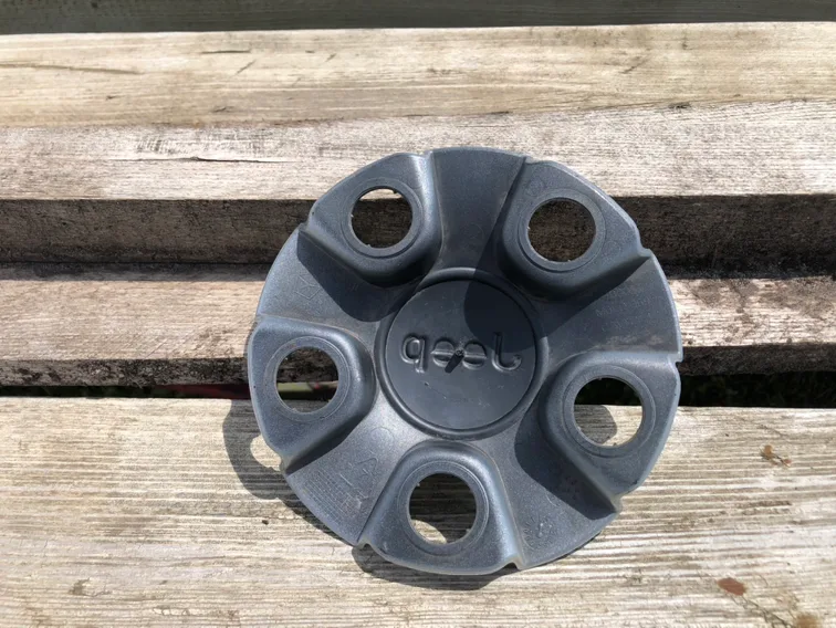 OEM Center hub Cap available for 2014-2017 Jeep Cherokee image indicator(2)