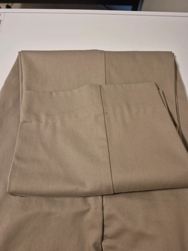 Dockers Khaki Pants Size 36x29 image indicator(5)