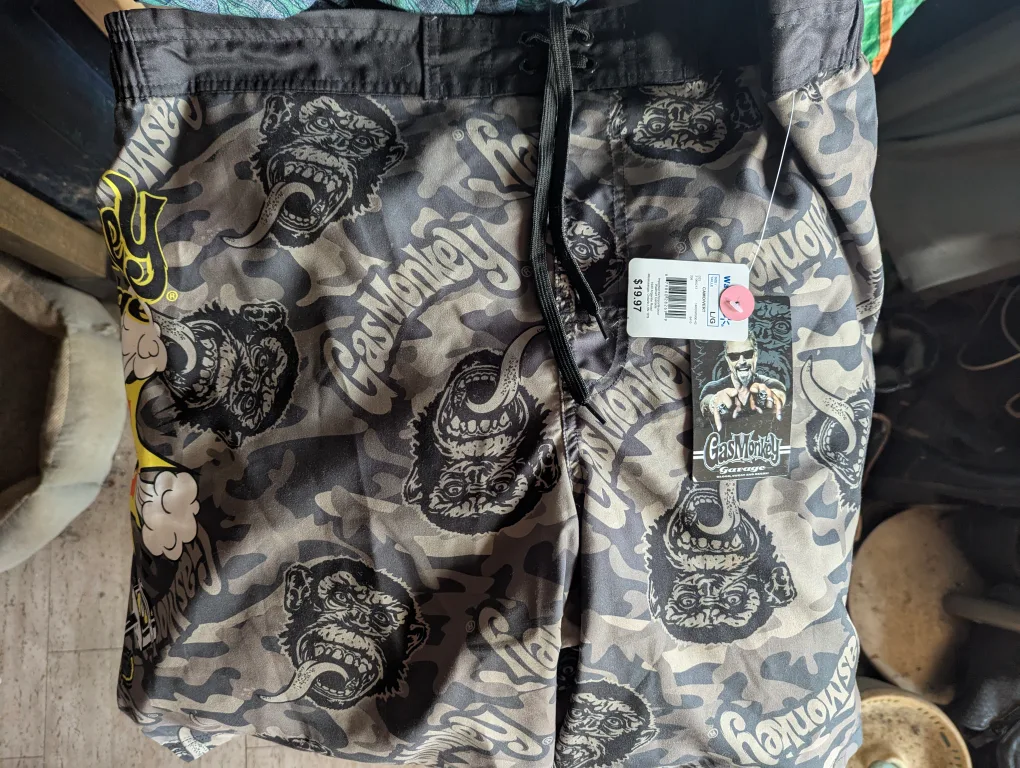 BNWT men's swim trunks size large thumbnail