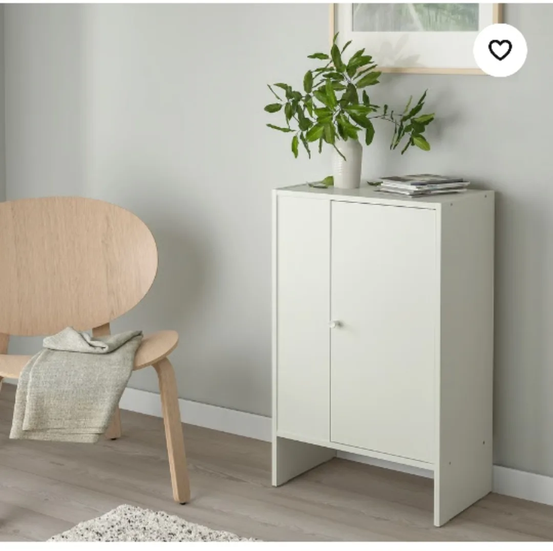 LIKE NEW BAGGEBO White Cabinet ( 2 available) thumbnail