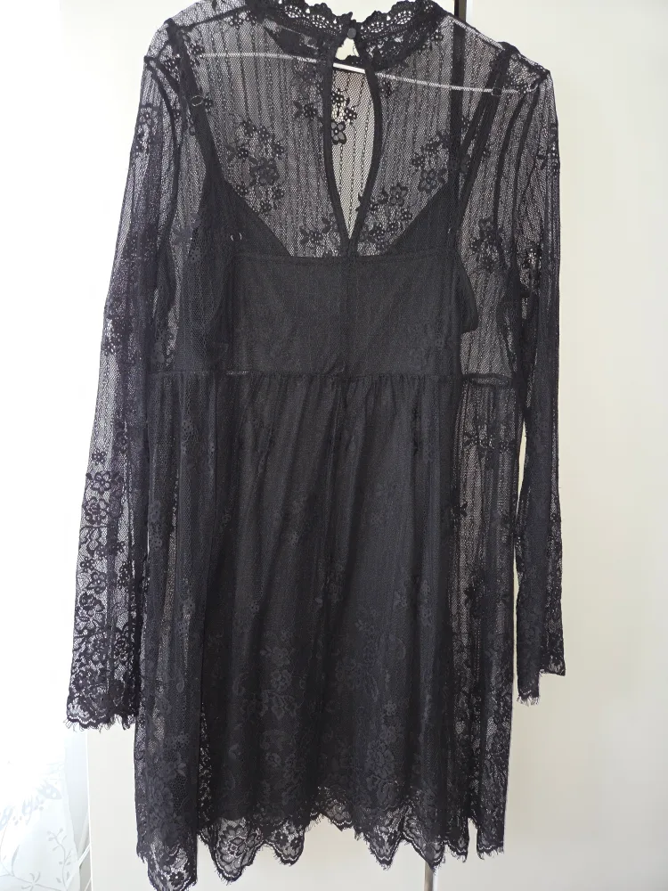 Black Lace Dress image indicator(2)