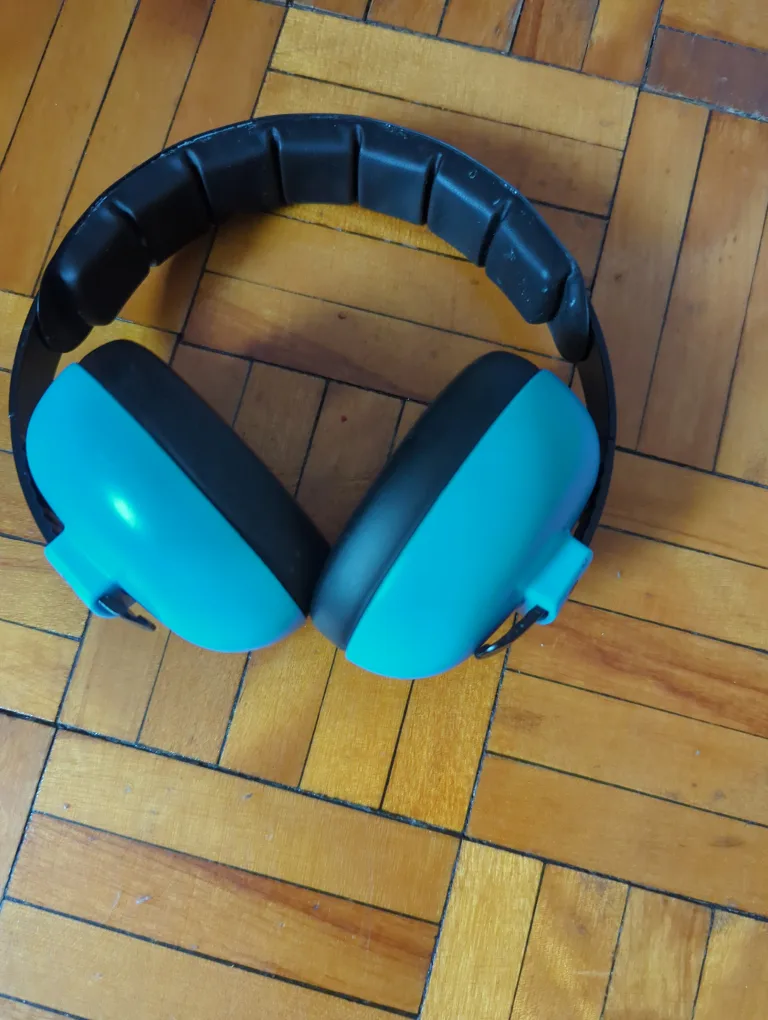 Blue Kids Earmuffs thumbnail