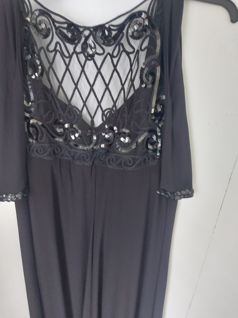 Lace Dresses sizes 14/16. - photo 4
