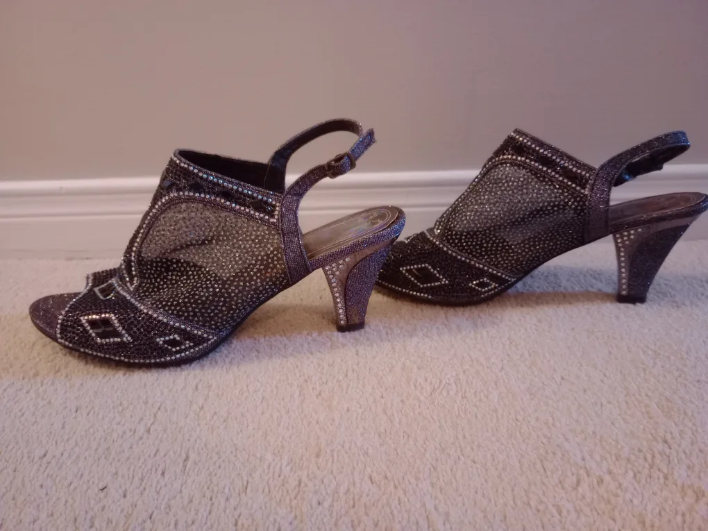 Touch Ups Women's Slingback Heels, Size 8 image indicator(2)