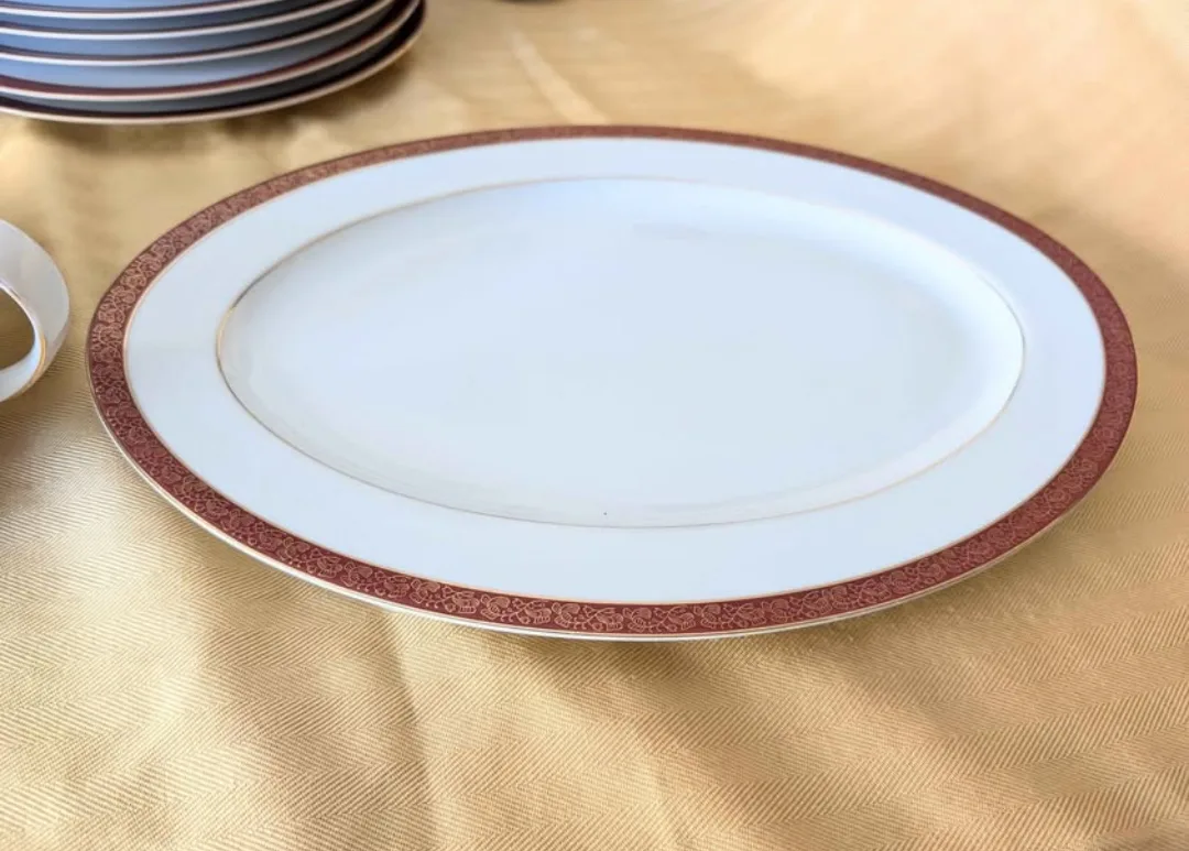 Chinaware Set ~ Crown Empire Fine China ~ Empress Pattern image indicator(5)