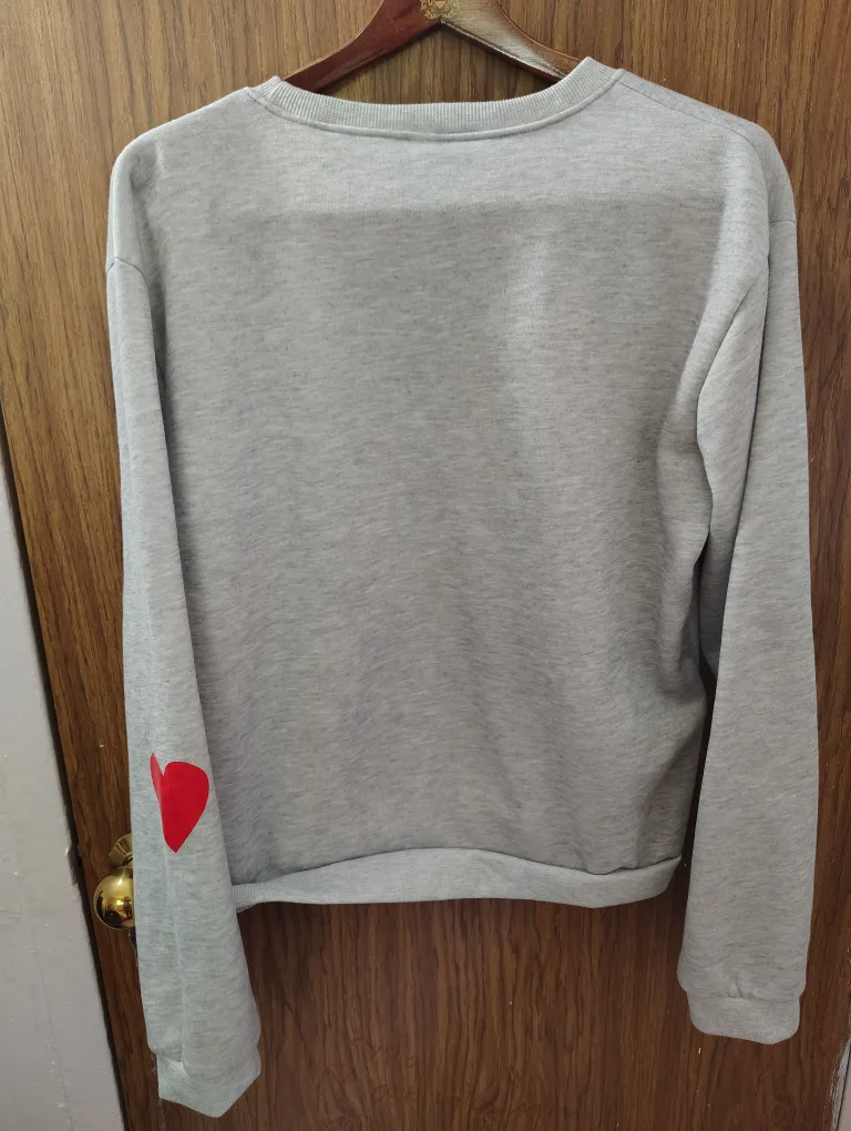 Gray Heart Print Sweatshirt thumbnail