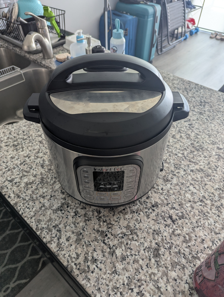 Instant Pot Multi-Use Pressure Cooker - photo 2