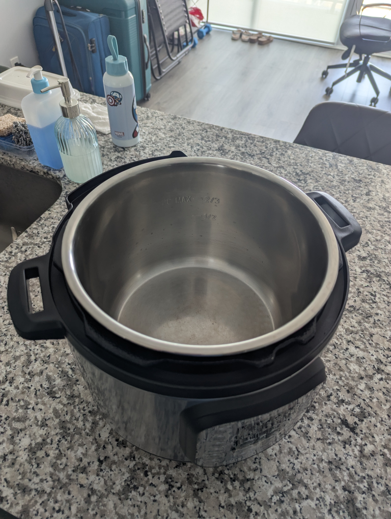 Instant Pot Multi-Use Pressure Cooker - photo 3