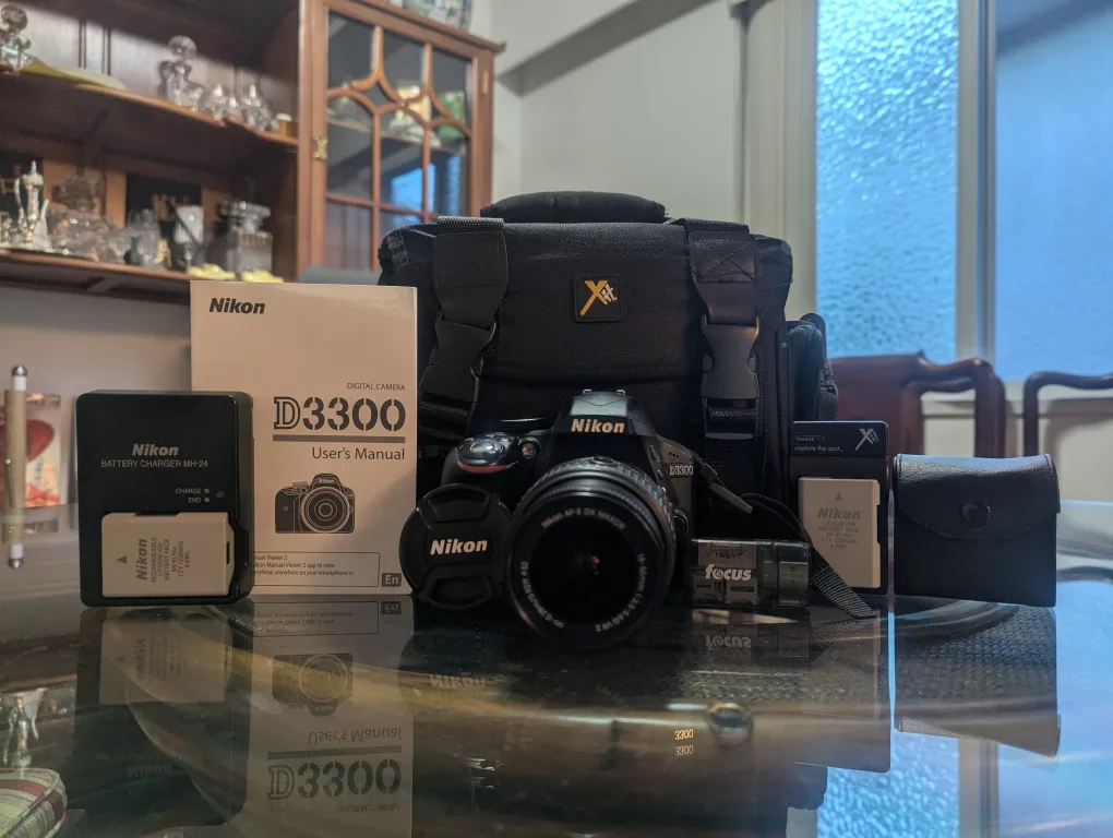 D3300 Nikon Camera + Accessories (LIKE NEW)