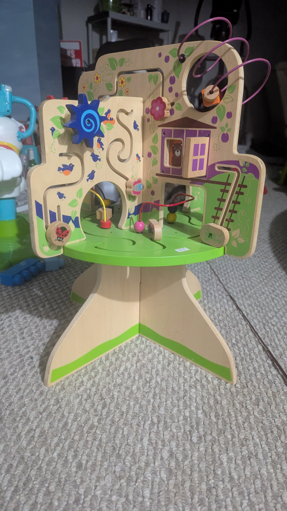 Manhattan Toy Tree Top Adventure Activity Center.