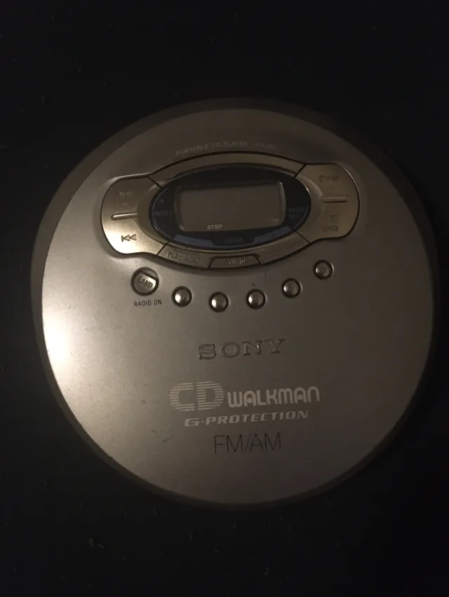 Sony portable Cd player thumbnail