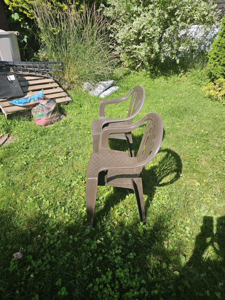 Brown Plastic Stackable Chairs - 4 chairs only - photo 2