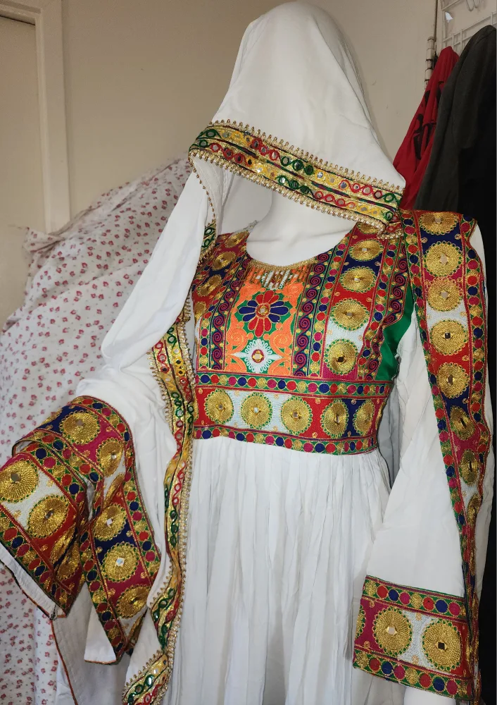 Afghan Traditional Dress thumbnail