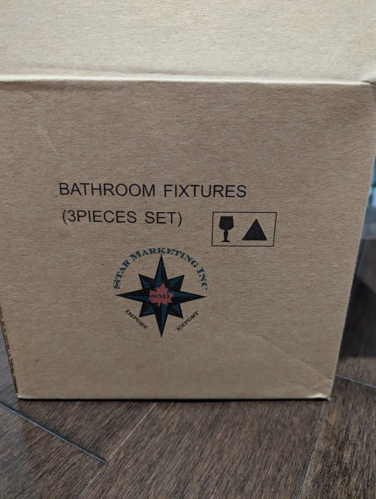 🇨🇦 Never used - Bathroom Fixtures (3 Piece Set) image indicator(2)