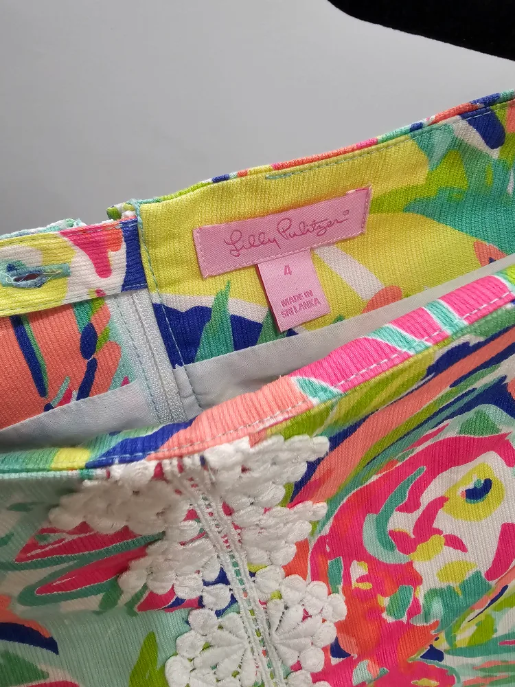 Lilly Pulitzer Skirt & Jacket Set - Size 4 image indicator(4)