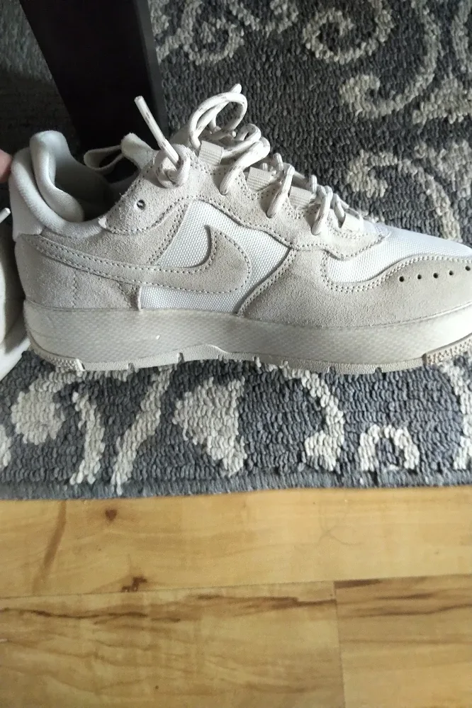 brand new!! Nike Air Force 1 Sculpt Cream Sneakers - Size 7 image indicator(5)