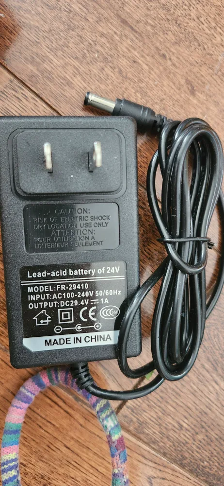Sdetuofigg AC/DC Adapter thumbnail