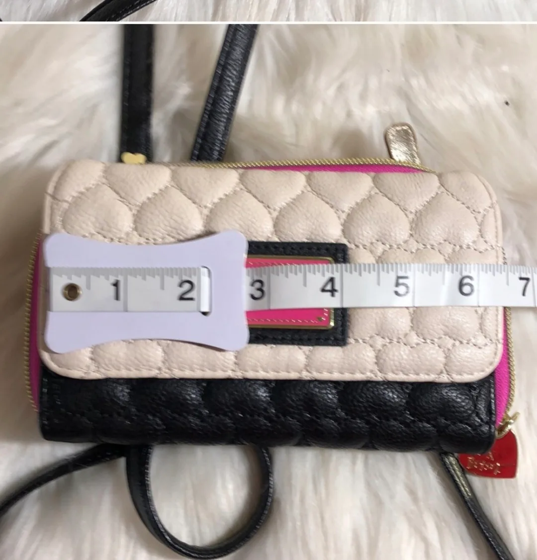 Betsey Johnson Crossbody Wallet image indicator(8)