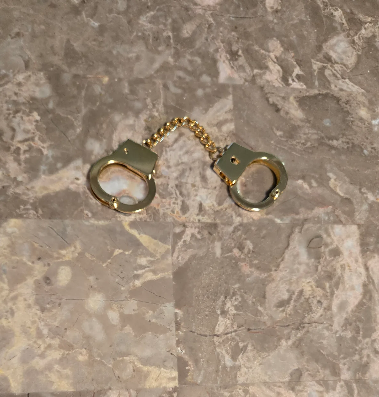 Handcuff Keychain thumbnail