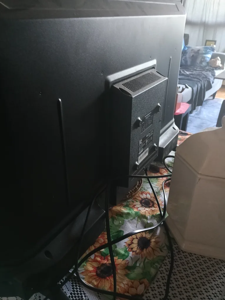 Bolva 32BV19 32" LED HDTV image indicator(4)