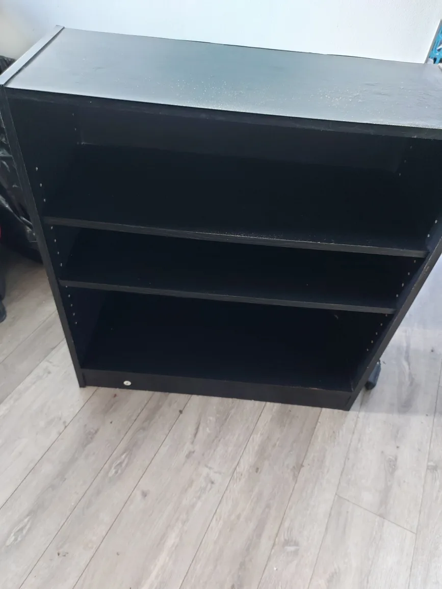 Black Bookshelf image indicator(2)