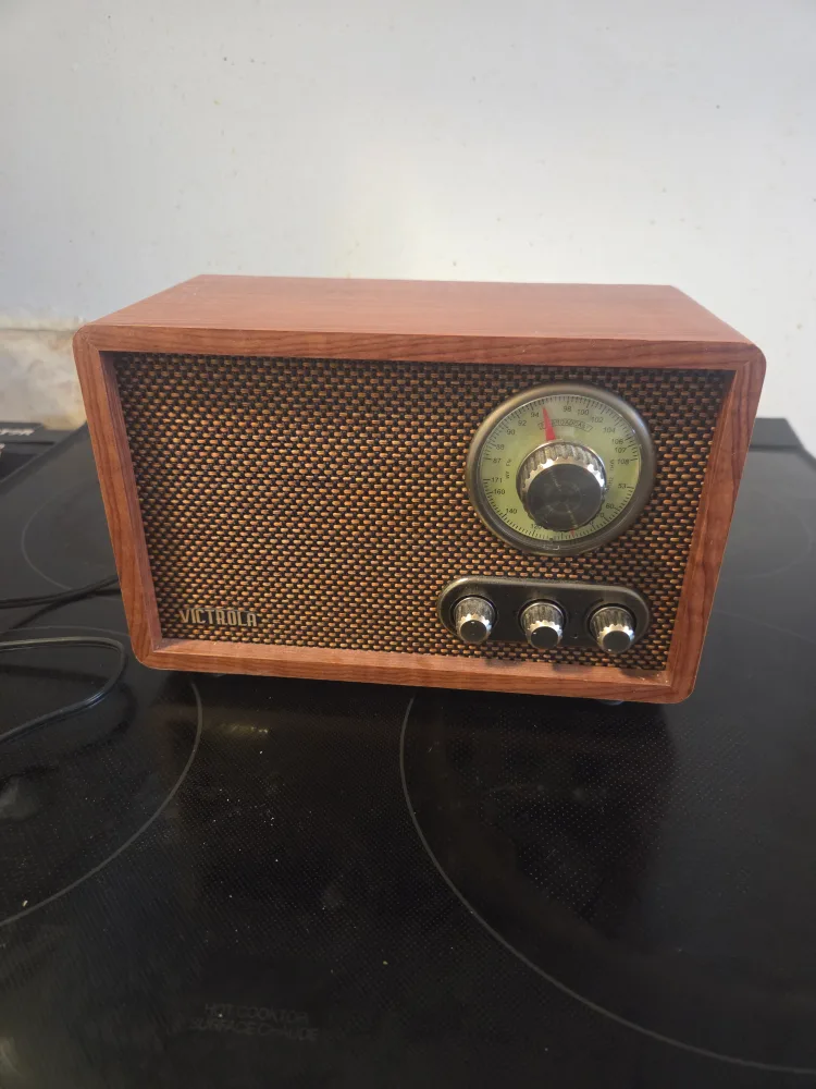 Victrola Retro Wood Radio Bluetooth thumbnail