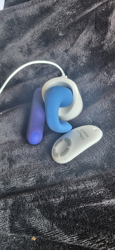 2 BRAND NEW VIBRATORS