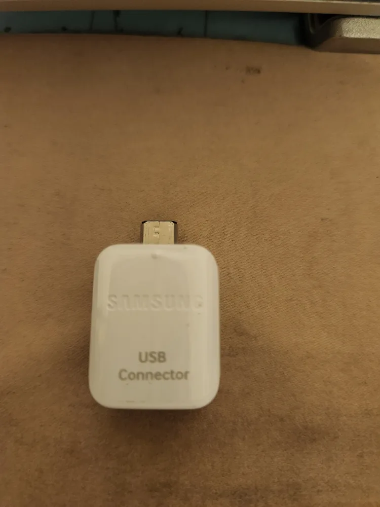 Samsung Mirco to USB Adapter thumbnail