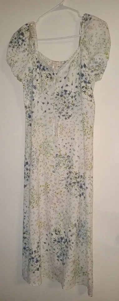 Lovely Dress thumbnail