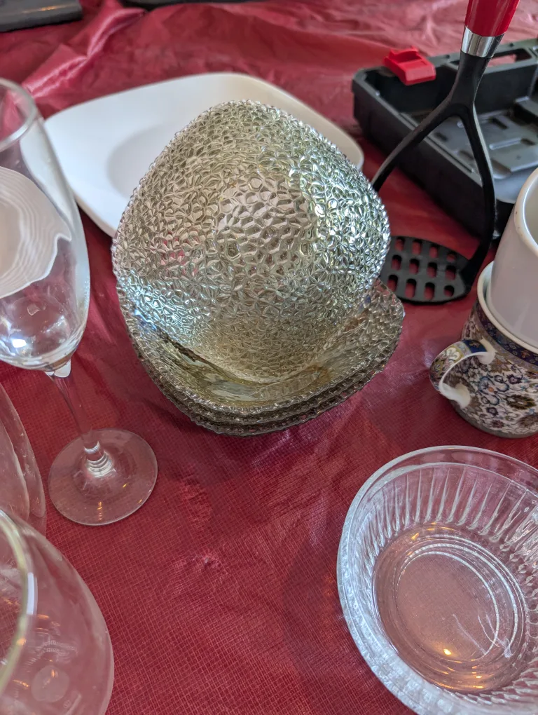 Garage sales  of Houseware Items image indicator(5)