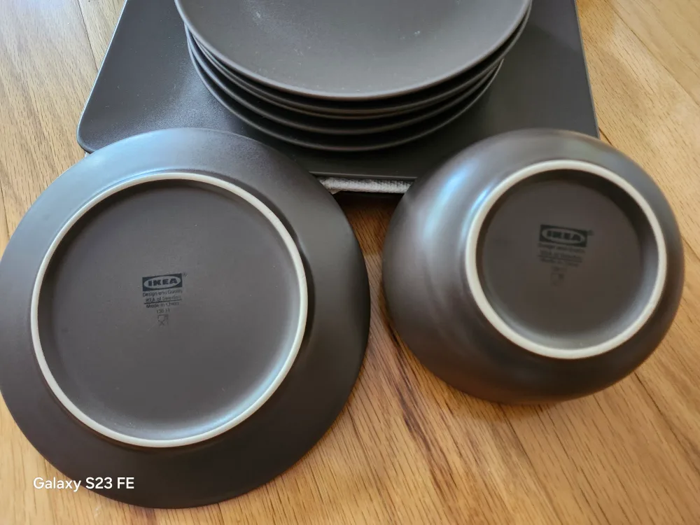 Farglar dinnerware set, 18 pieces thumbnail