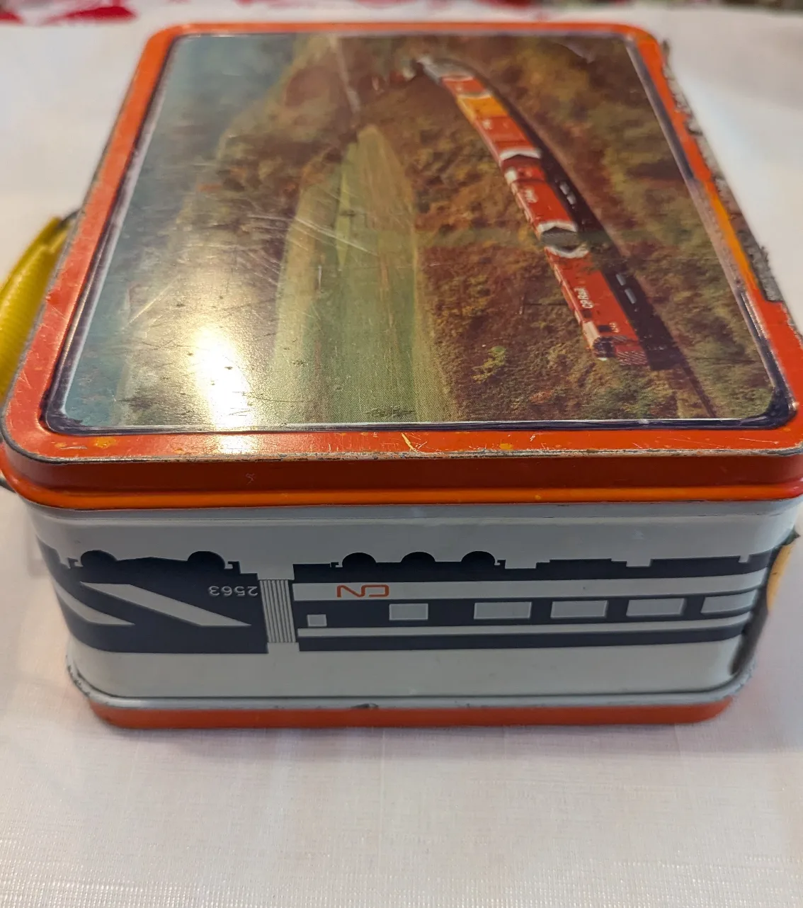 Vintage CP Rail Lunchbox with Topps Wacky stickers image indicator(3)