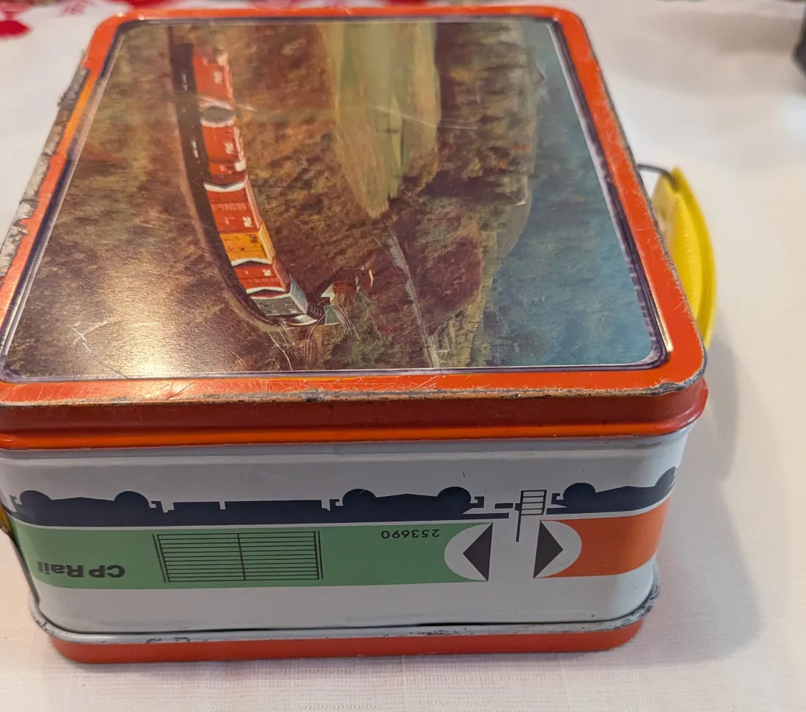 Vintage CP Rail Lunchbox with Topps Wacky stickers image indicator(5)