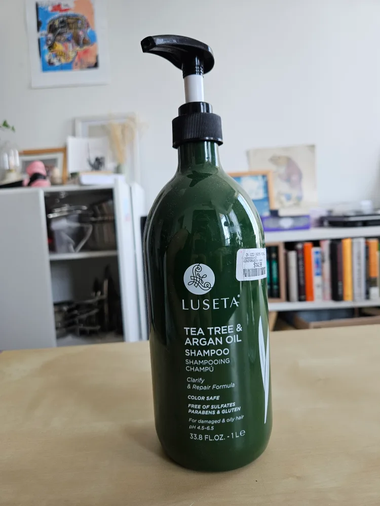 1L Luseta Tea Tree & Argan Oil Shampoo thumbnail