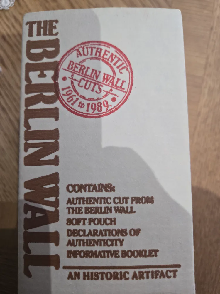Authentic Berlin Wall Cuts 1961-1989 thumbnail