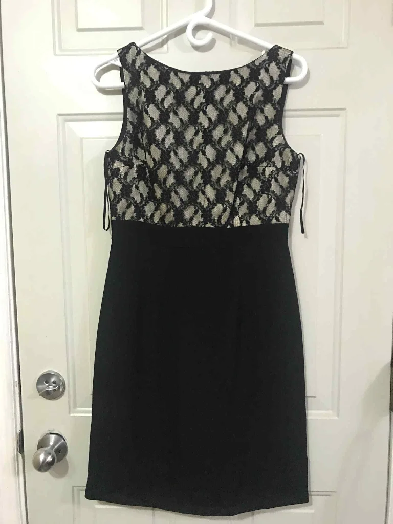 Jovani Black Lace Bolero Jacket size 8 thumbnail
