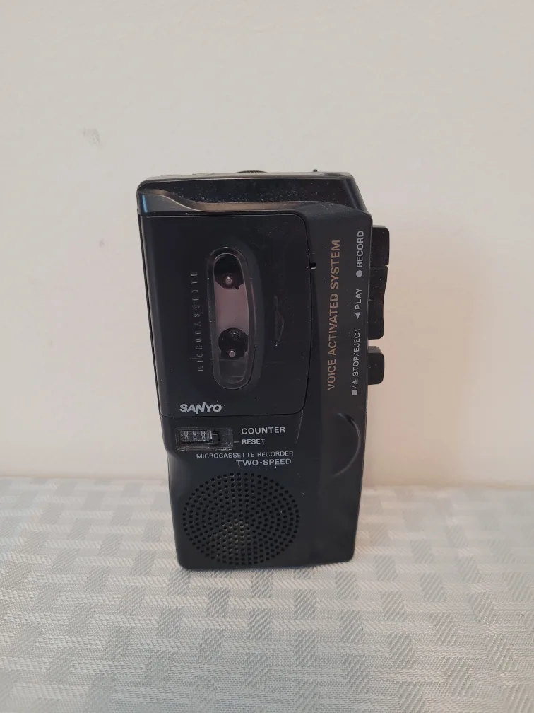 Sanyo Microcassette Recorder Two-Speed thumbnail