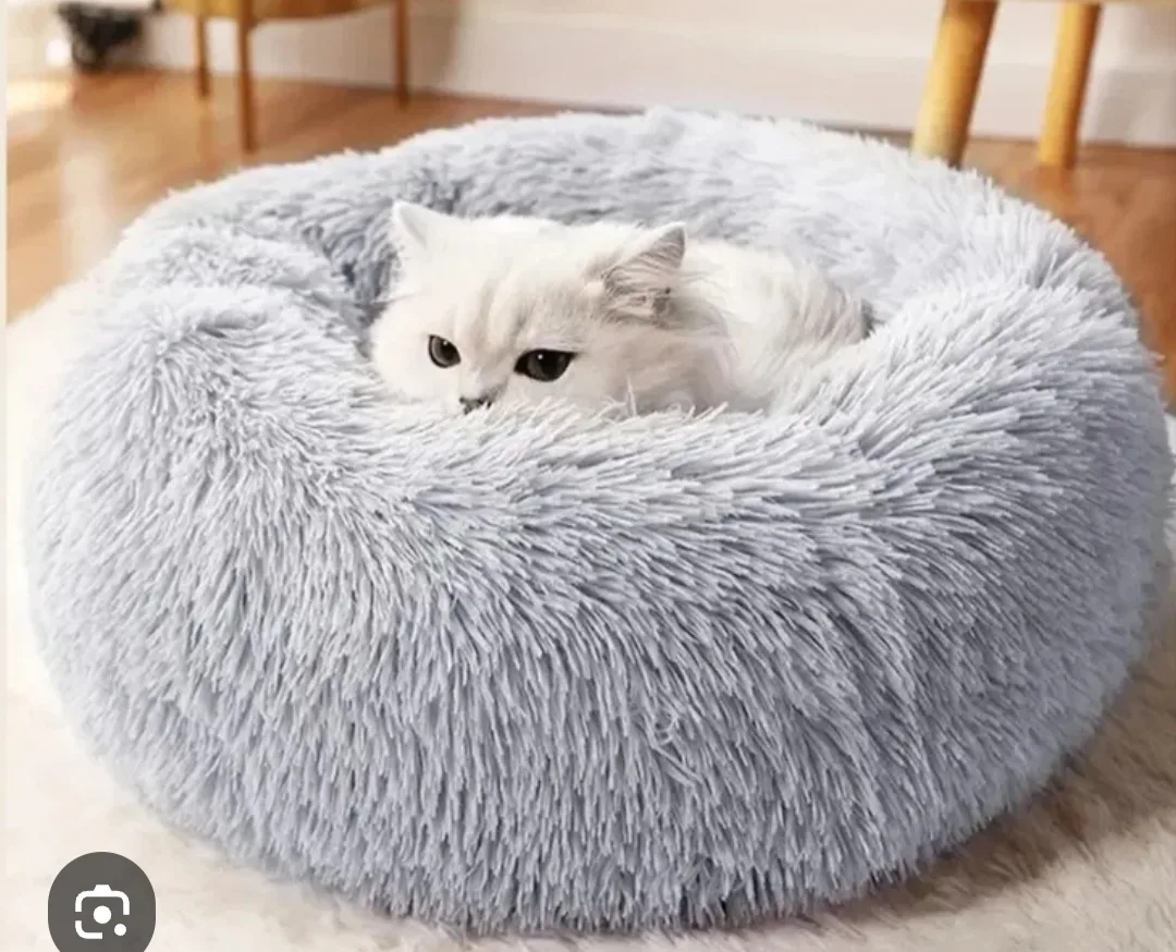 Round Plush Pet Bed with Wooden Legs thumbnail