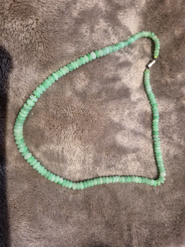 Green Beaded Jade Necklace image indicator(2)