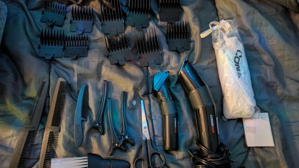 ConairMAN 20-Piece Complete Haircut Kit image indicator(3)