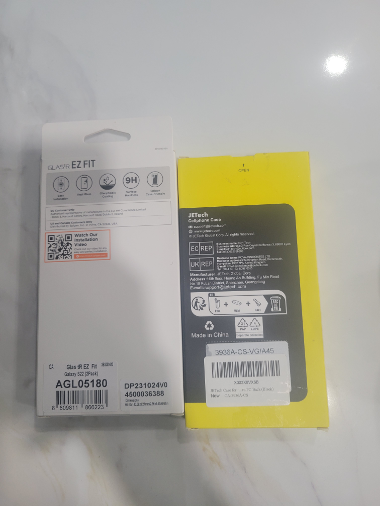 Spigen & JETech Galaxy S22 Case and Screen Protector - photo 2